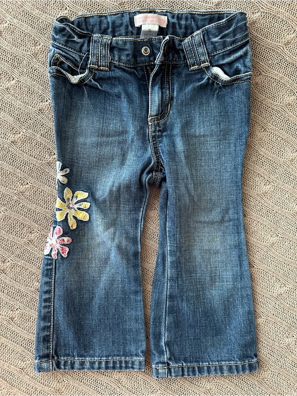 EUC 4pc Baby Girl Mix’n’Match Outfit Set, Cream & Jeans, 18-24 Months